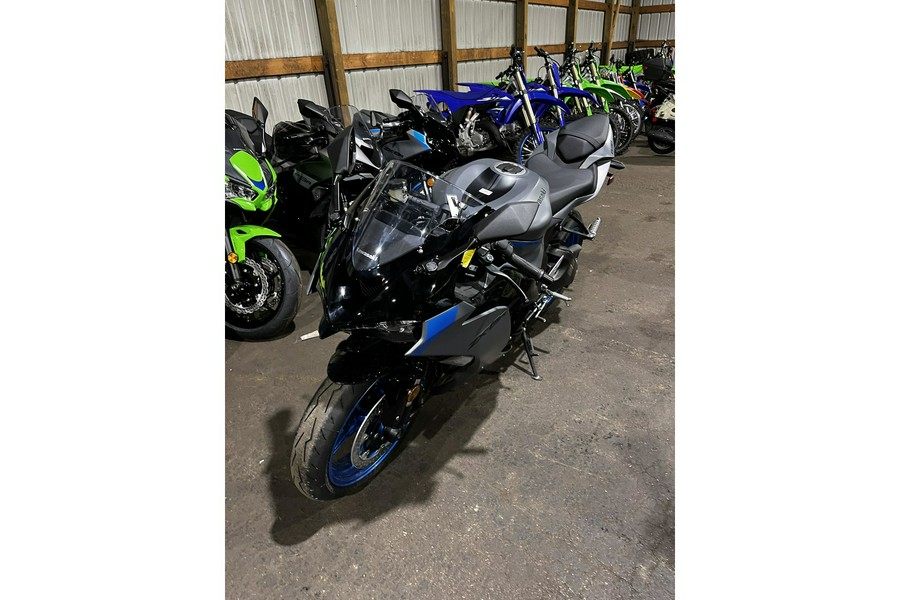 2026 Kawasaki Ninja® ZX™-6R Base