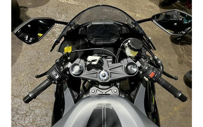 2026 Kawasaki Ninja® ZX™-6R Base