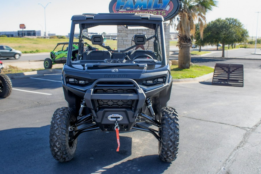 2026 CAN-AM DEFENDER XT HD11 WITH 1025 INCH TOUCHSCREEN