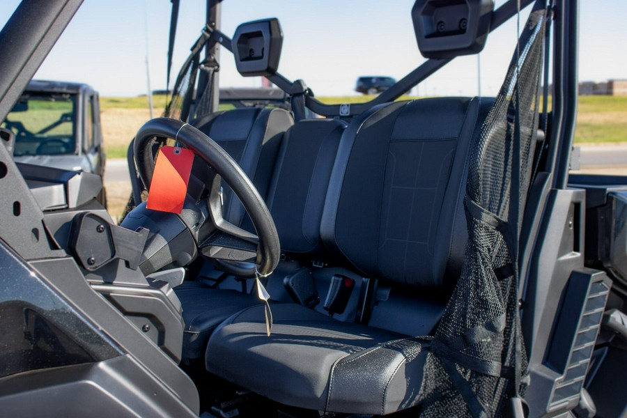 2026 CAN-AM DEFENDER XT HD11 WITH 1025 INCH TOUCHSCREEN