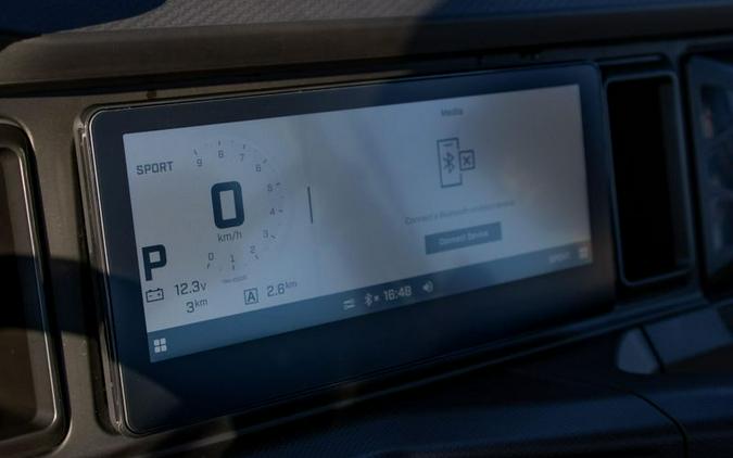 New 2026 CAN-AM DEFENDER XT HD11 WITH 1025 INCH TOUCHSCREEN