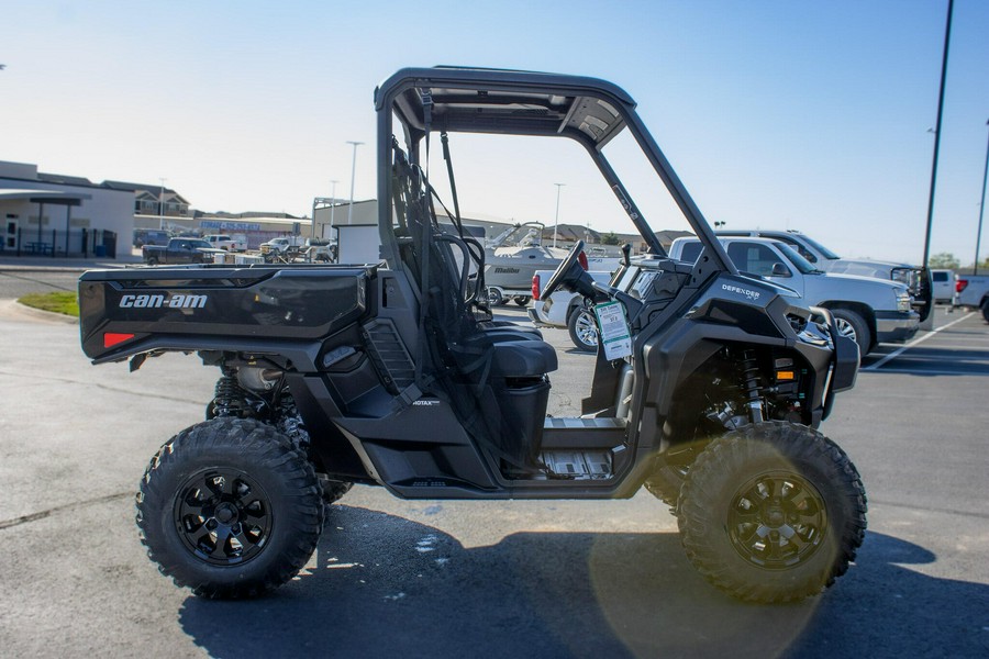 2026 CAN-AM DEFENDER XT HD11 WITH 1025 INCH TOUCHSCREEN