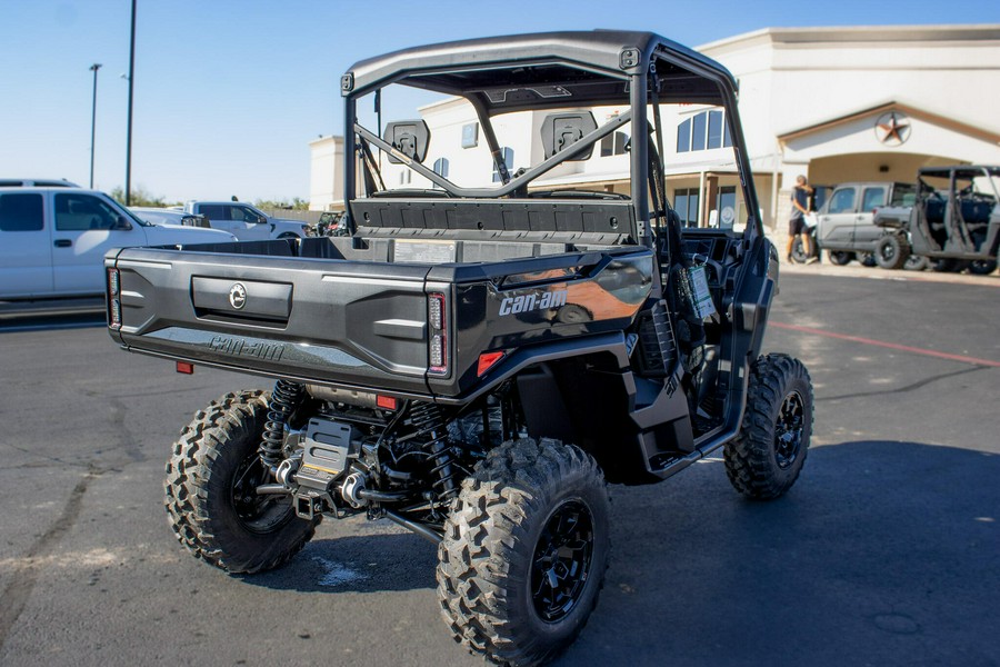 2026 CAN-AM DEFENDER XT HD11 WITH 1025 INCH TOUCHSCREEN