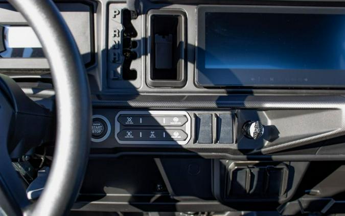 New 2026 CAN-AM DEFENDER XT HD11 WITH 1025 INCH TOUCHSCREEN