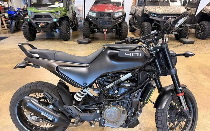 2023 Husqvarna® Svartpilen 401