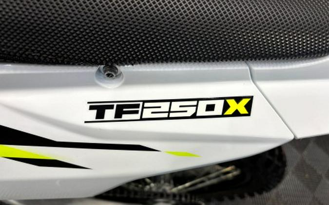 2026 TRIUMPH TF 250-X