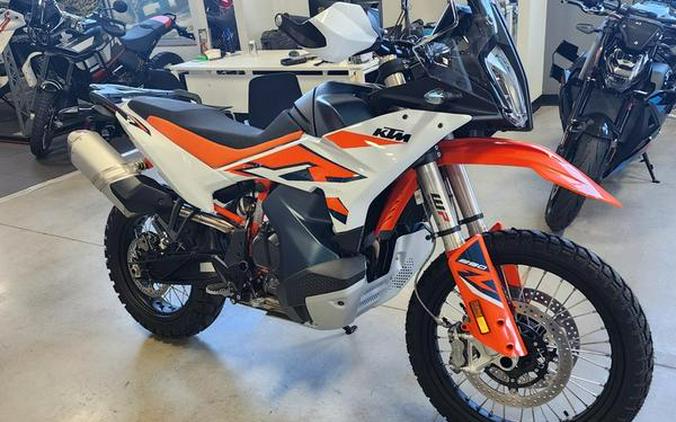 2024 KTM 890 Adventure R Rally First Look [8 Fast Facts]