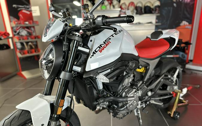 2024 Ducati MONSTER