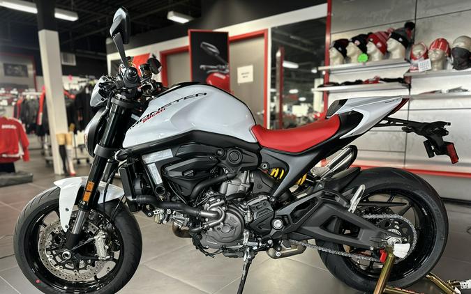 2024 Ducati MONSTER