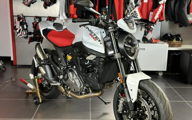 2024 Ducati MONSTER