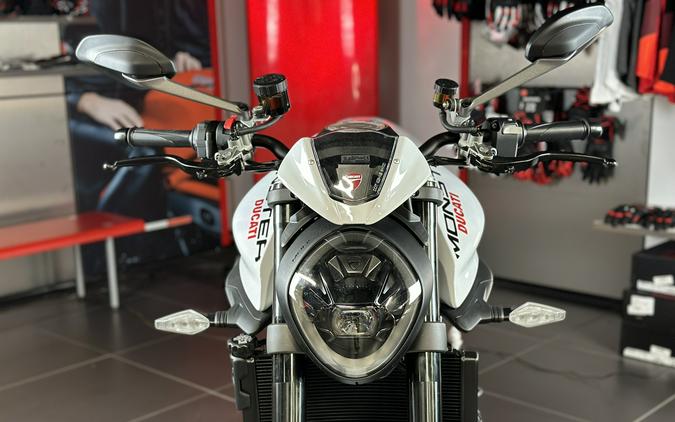 2024 Ducati MONSTER