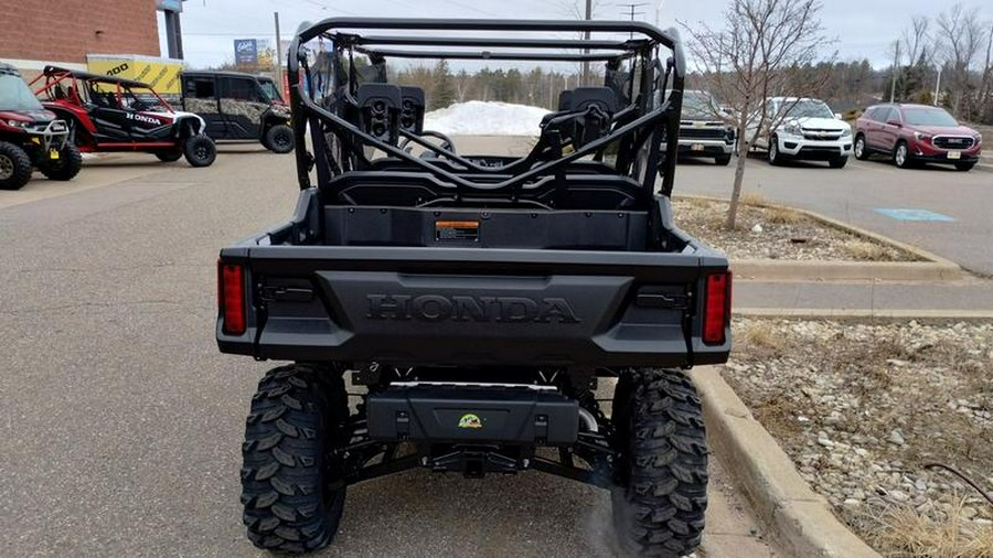 2025 Honda® Pioneer 1000-6 Deluxe Crew