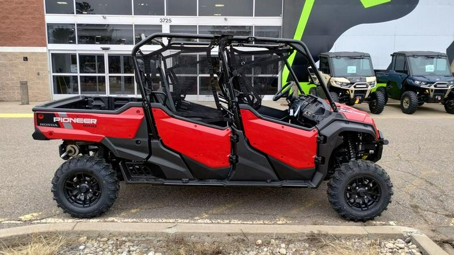 2025 Honda® Pioneer 1000-6 Deluxe Crew