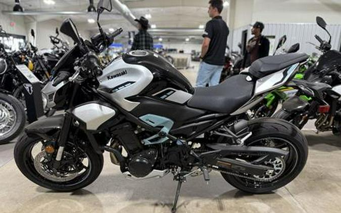 2025 Kawasaki Z900 ABS