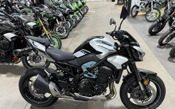 2025 Kawasaki Z900 ABS