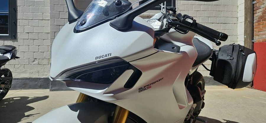 2023 Ducati Supersport 950 S Arctic White