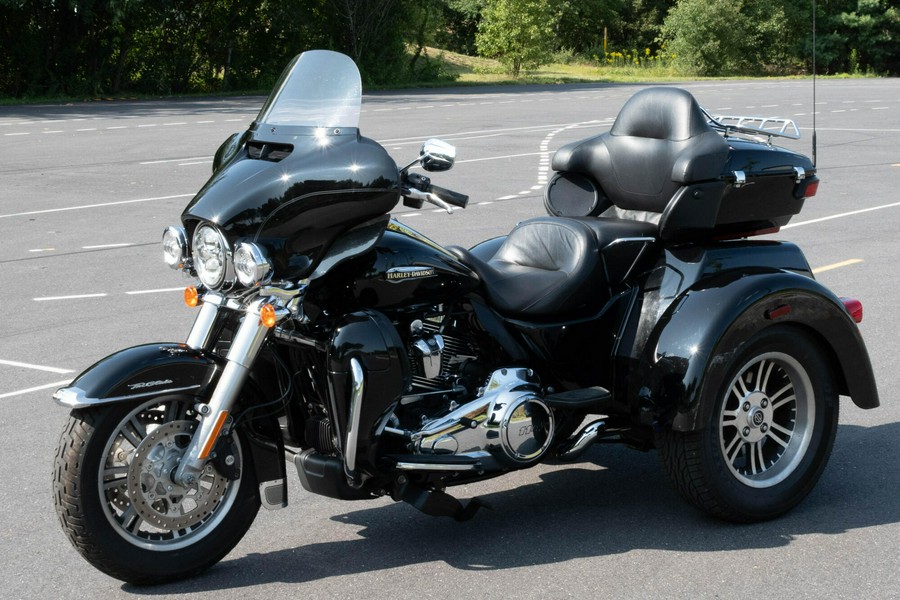 2020 Harley-Davidson Tri Glide Ultra FLHTCUTG