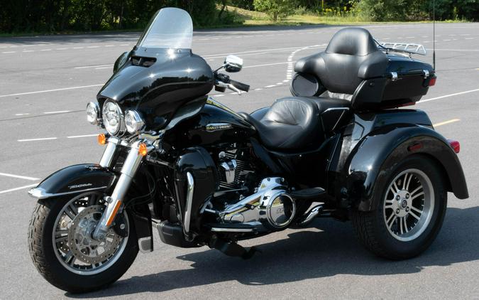 2020 Harley-Davidson Tri Glide Ultra FLHTCUTG