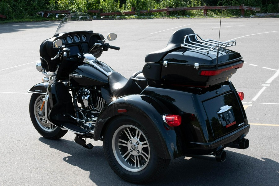 2020 Harley-Davidson Tri Glide Ultra FLHTCUTG
