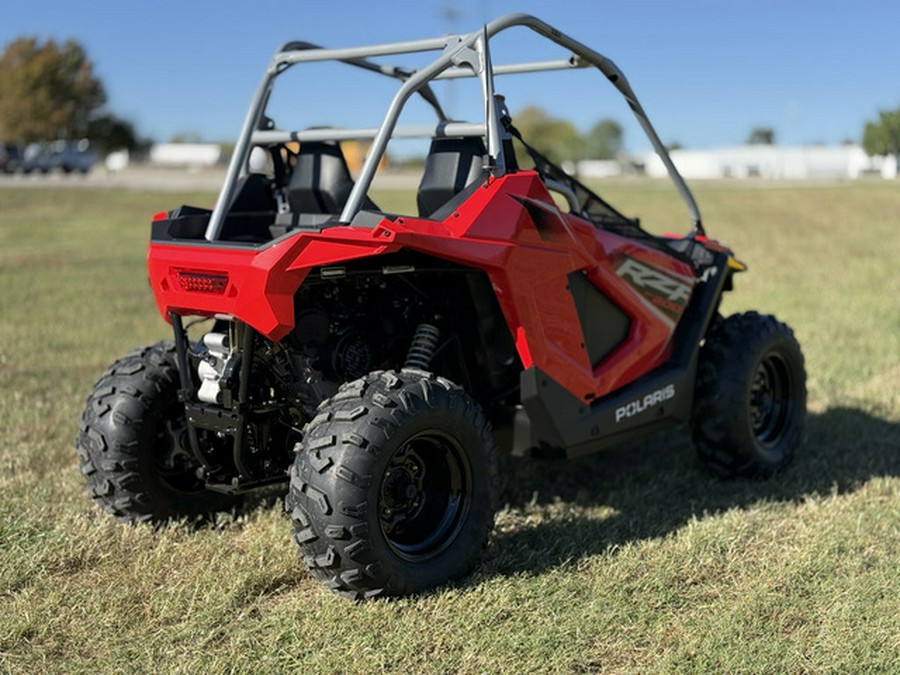 2026 Polaris RZR 200 EFI