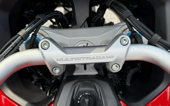 2026 Ducati MULTISTRADA V4 PIKES PEAK