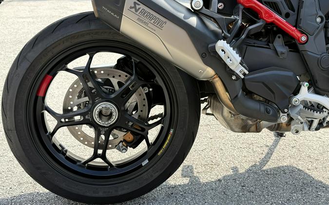 2026 Ducati MULTISTRADA V4 PIKES PEAK