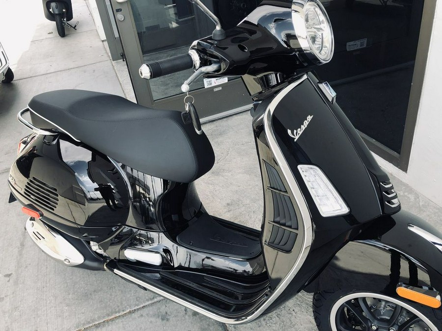 2023 Vespa GTS 300