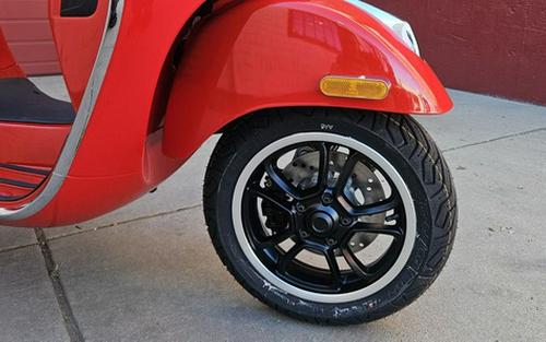 2027 Vespa GTS 310 Super
