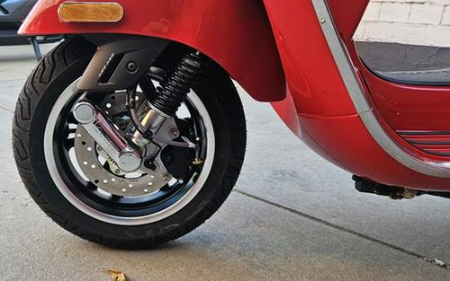2027 Vespa GTS 310 Super