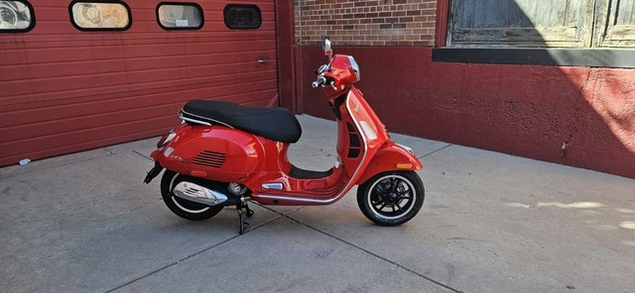 2027 Vespa GTS 310 Super