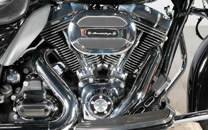 2016 Harley-Davidson Street Glide Special FLHXS