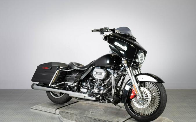 2016 Harley-Davidson Street Glide Special FLHXS