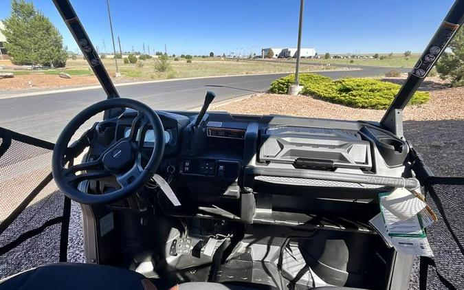 2024 Can-Am® Defender MAX Lone Star HD10