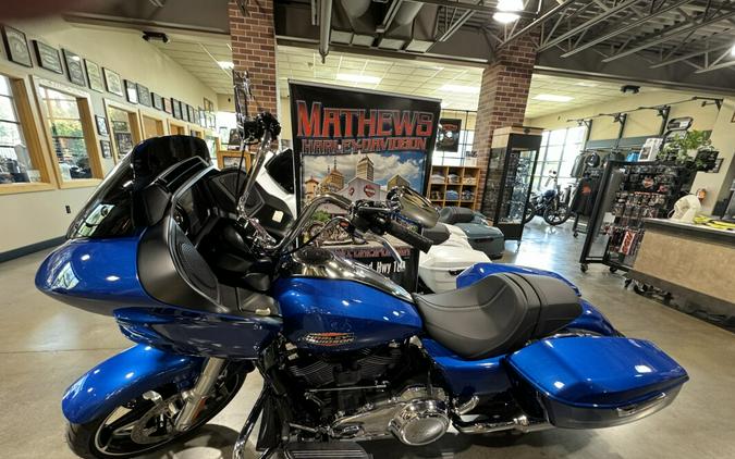 2024 Harley-Davidson Road Glide™ Blue Burst