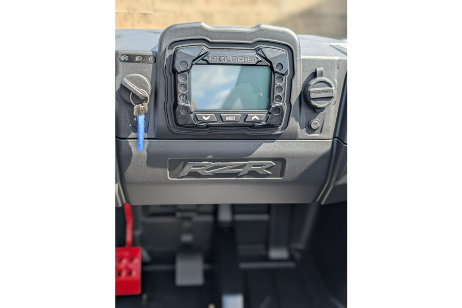 2026 Polaris RZR 200 EFI