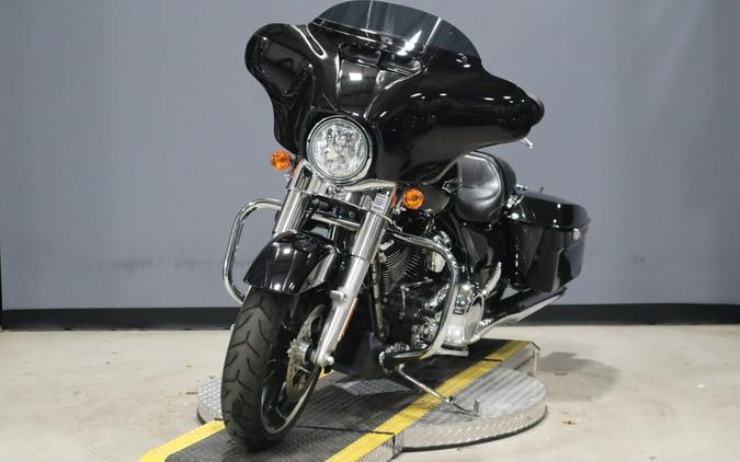 2023 Harley-Davidson Street Glide Vivid Black
