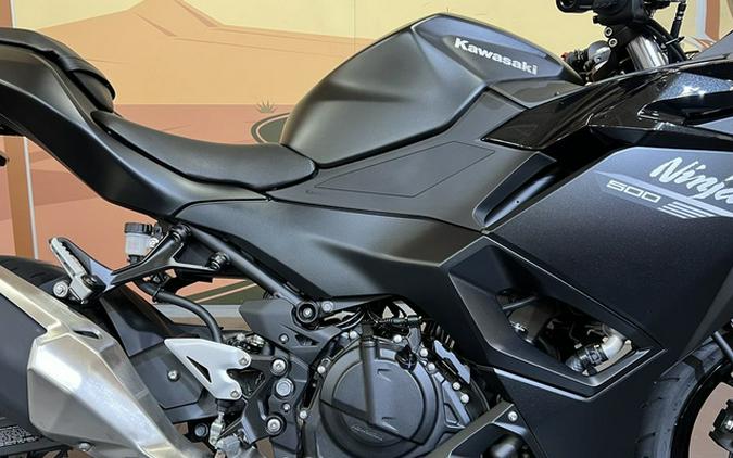 2026 Kawasaki Ninja 500 Metallic Flat Spark Black