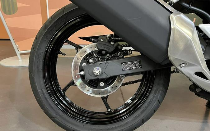 2026 Kawasaki Ninja 500 Metallic Flat Spark Black