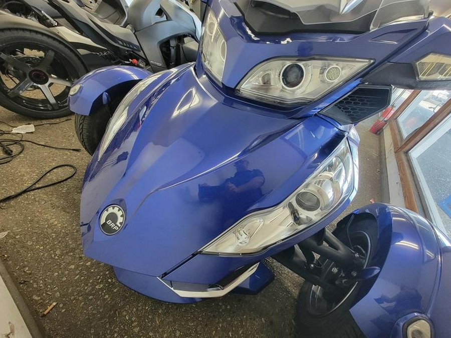 2012 Can-Am® Spyder Roadster RT-S