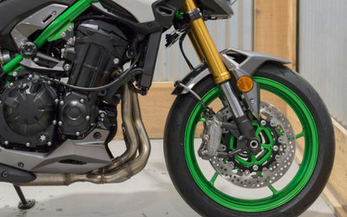 2025 Kawasaki Z900 SE ABS