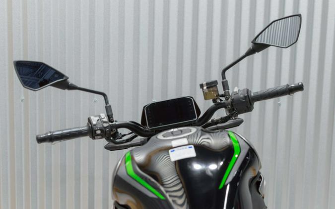 2025 Kawasaki Z900 SE ABS