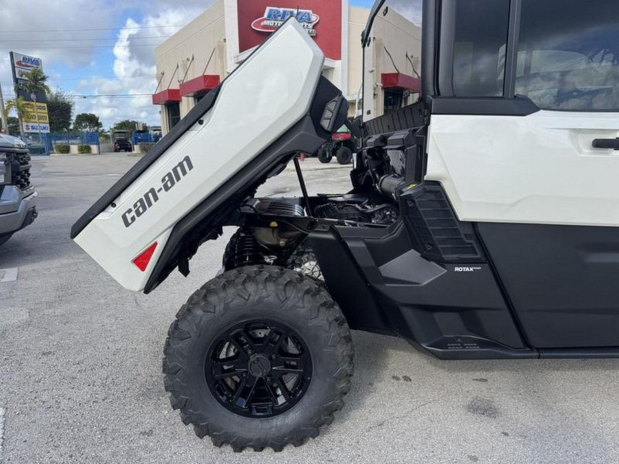 2026 Can-Am® Defender MAX Limited HD11