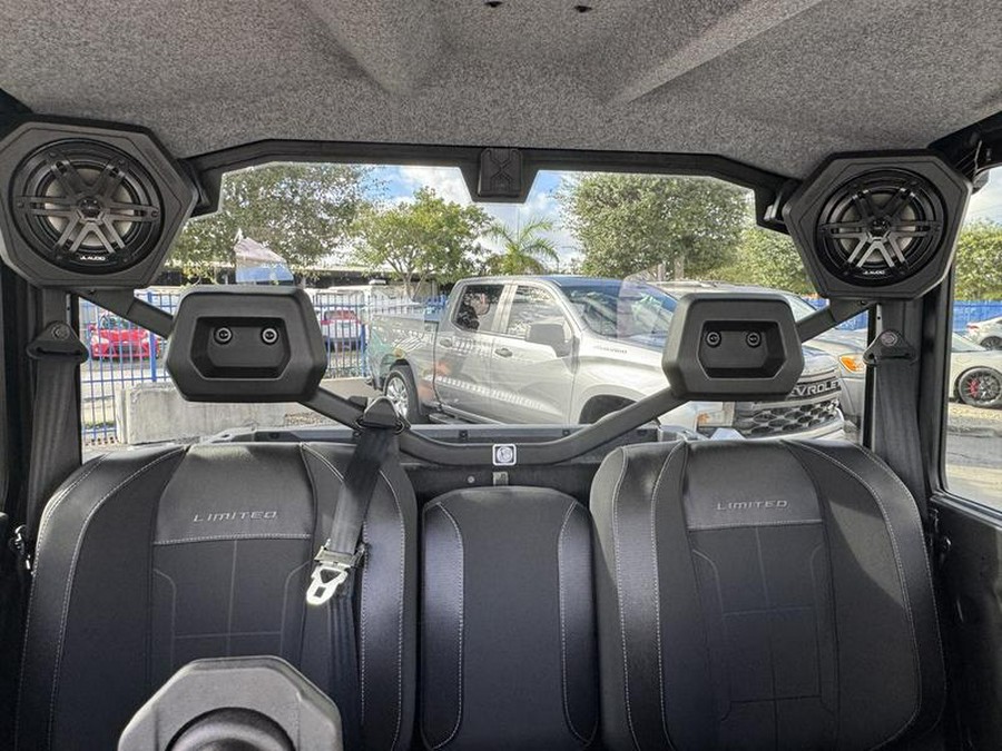 2026 Can-Am® Defender MAX Limited HD11