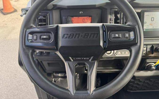 2026 Can-Am® Defender MAX Limited HD11