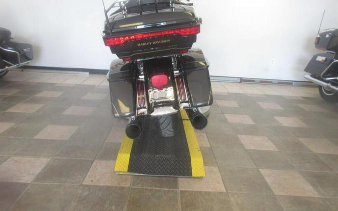 2017 Harley-Davidson® FLHTKL - Ultra Limited Low