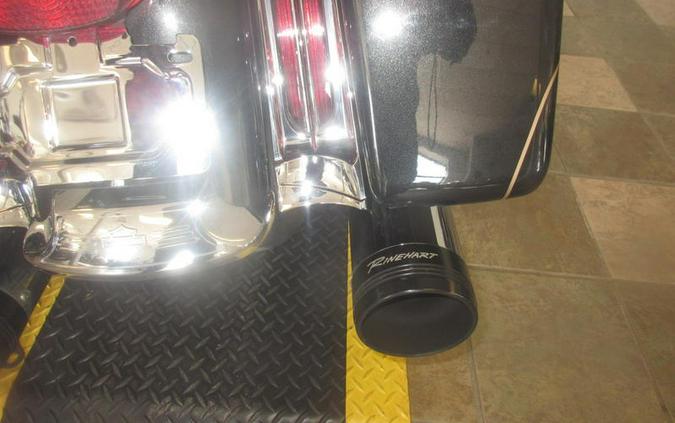 2017 Harley-Davidson® FLHTKL - Ultra Limited Low