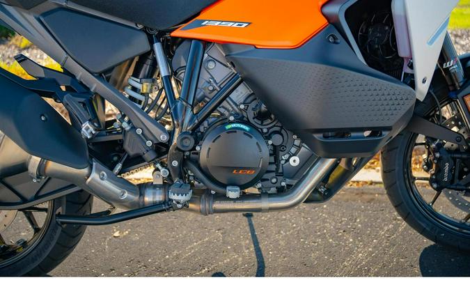 2027 KTM 1390 Super Adventure S EVO