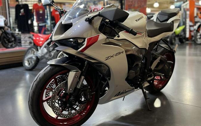 2025 Kawasaki Ninja ZX-6R