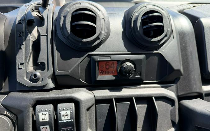 2026 Can-Am Defender MAX DPS CAB HD10