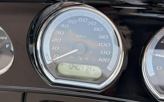 2017 Harley-Davidson® Ultra Limited FLHTK Two-Tone Mysterious Red Sunglo/Velocity Red Sunglo 666203
